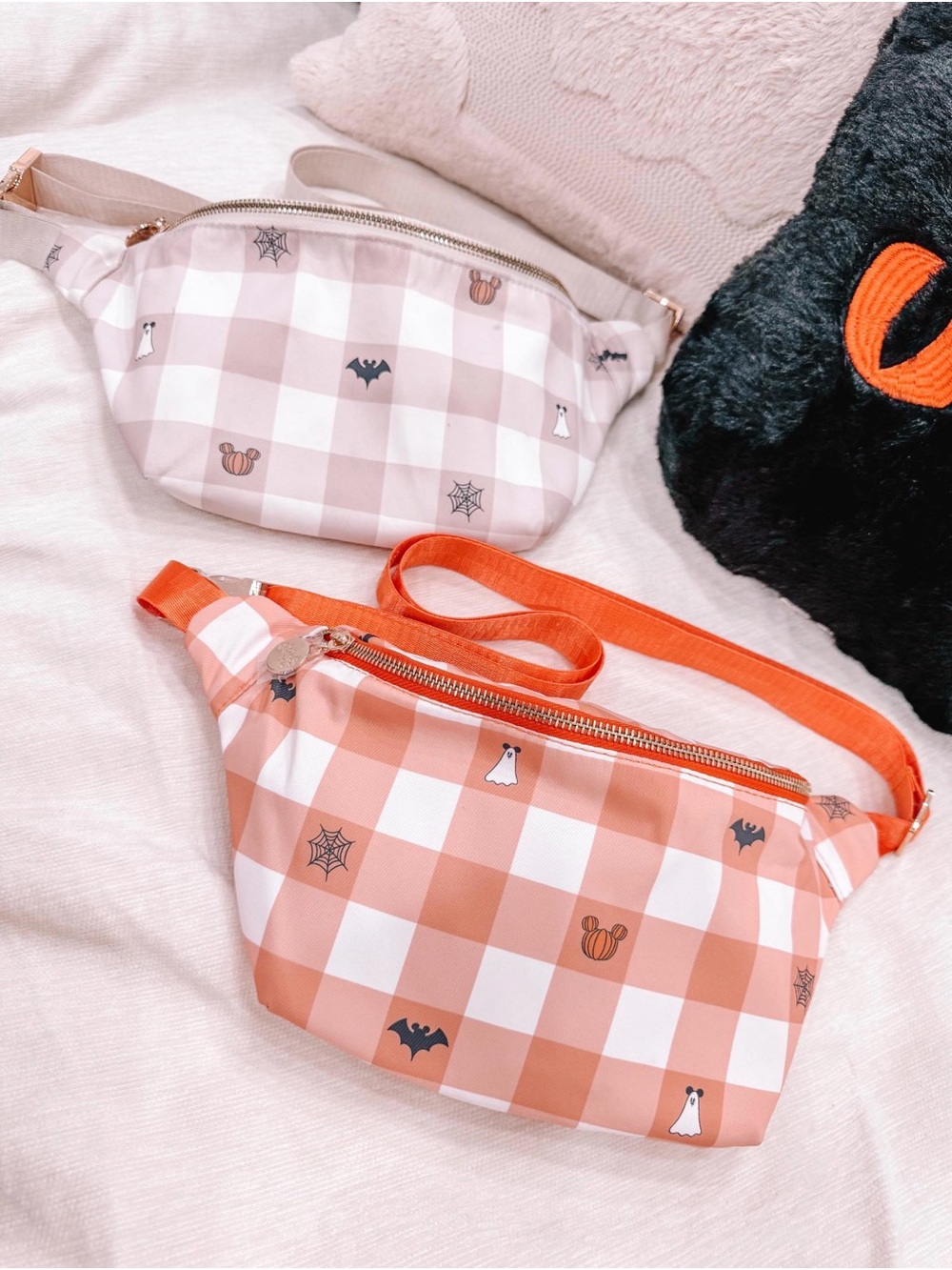 NWOT Disney Mickey Mouse Checkered Halloween Belt Bag - Orange